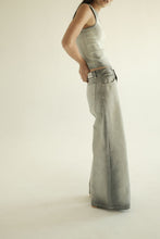 Carica l'immagine nel visualizzatore di Gallery, A26W-004P - jeans - GOLD DIGGER DENIM
