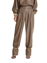 Carica l'immagine nel visualizzatore di Gallery, PANTALONE A26CPPA01401-HAZELNUT
