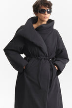 Carica l&#39;immagine nel visualizzatore di Gallery, EFW250312-NERO - CAPPOTTO - ELEH
