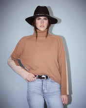 Carica l'immagine nel visualizzatore di Gallery, MHE373-CAMEL - MAGLIA - MPC MA PETIT CAPSULE
