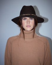 Carica l'immagine nel visualizzatore di Gallery, MHE373-CAMEL - MAGLIA - MPC MA PETIT CAPSULE
