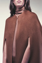 Carica l'immagine nel visualizzatore di Gallery, F5WW62-CARAMELLO - CAPPOTTO - liviana conti
