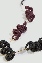 Carica l'immagine nel visualizzatore di Gallery, A6WJ42-NERO/BORDEAUX/ORO - COLLANA - liviana conti
