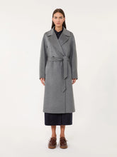 Carica l&#39;immagine nel visualizzatore di Gallery, RESINA-011 - CAPPOTTO - Weekend Max Mara
