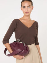 Carica l&#39;immagine nel visualizzatore di Gallery, CUBICO-074 - borsa - Weekend Max Mara
