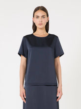 Carica l&#39;immagine nel visualizzatore di Gallery, FW25GILBERT-004 - T-SHIRT - Weekend Max Mara
